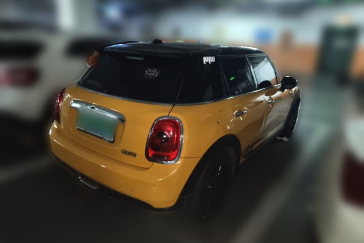 Used MINI 2016 1.5T COOPER Five-Door Edition Rear Right 45 Deg