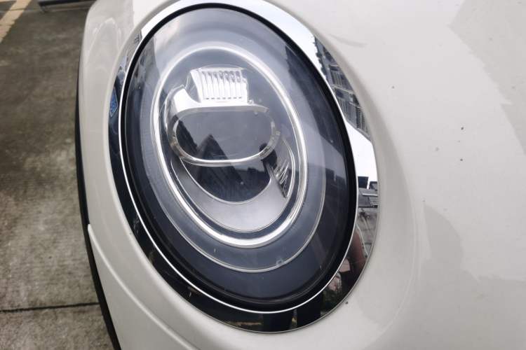 Used MINI 2016 1.5T COOPER Right Front Headlight