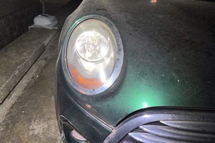 Used MINI 2016 1.5T COOPER Five-Door Edition Right Front Headlight