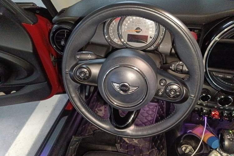 Used MINI 2016 1.5T COOPER Avant-Garde Steering Wheel