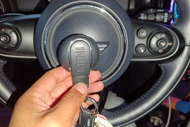 Used MINI 2016 1.5T COOPER Avant-Garde Vehicle Key