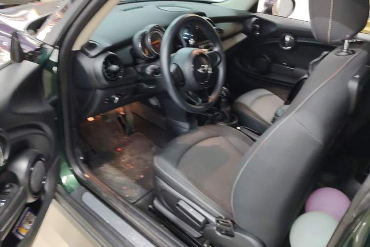 Used MINI 2016 1.2T ONE Driver Seat