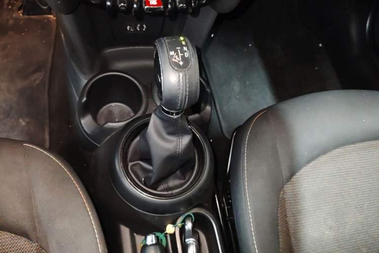 Used MINI 2016 1.2T ONE Gear Lever