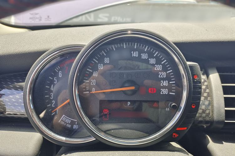 Used MINI 2016 2.0T COOPER S Five-Door Edition Instrument Cluster