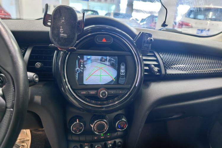 Used MINI 2016 2.0T COOPER S Five-Door Edition Interior 5