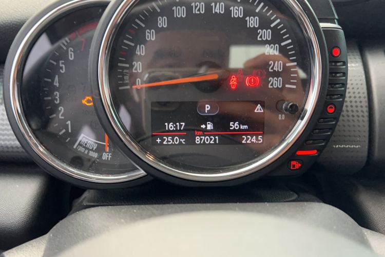 Used MINI 2016 1.5T COOPER Avant-Garde Odometer Close Up