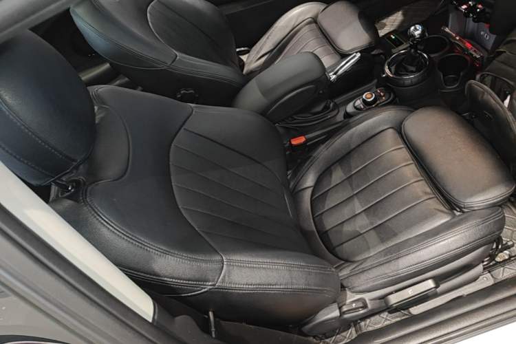 Used MINI 2016 1.5T COOPER Right Front Seat