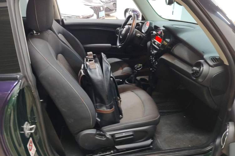 Used MINI 2016 1.2T ONE Right Front Seat