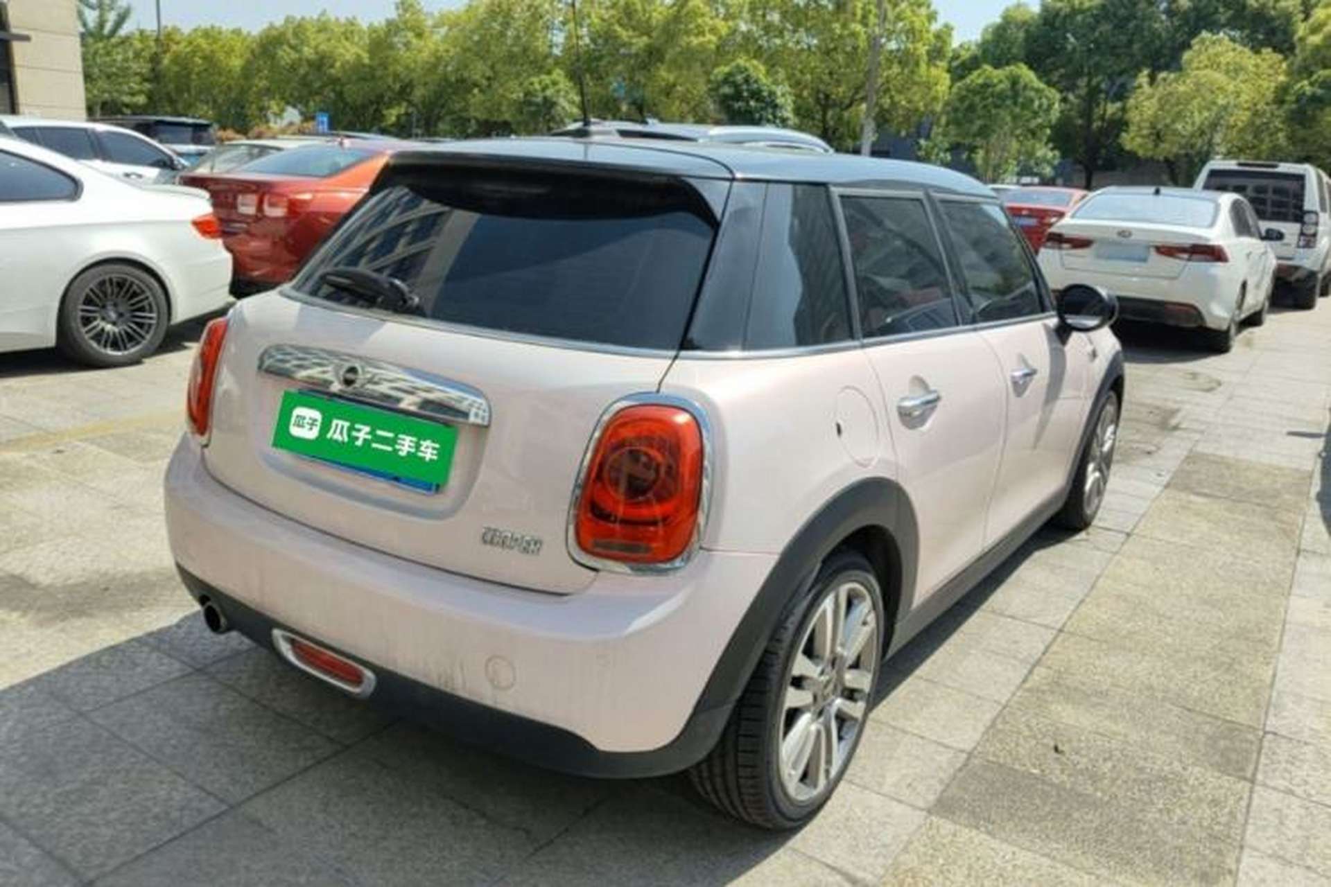 Used MINI 2016 1.5T COOPER SEVEN Five-Door Edition Rear Right 45 Deg
