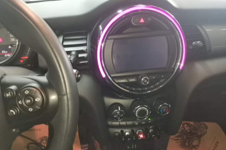Used MINI 2016 1.5T COOPER Audio And AC Panel