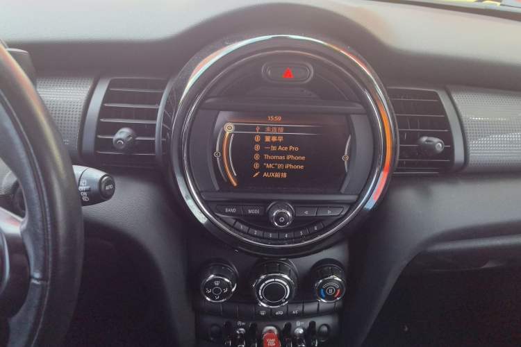 Used MINI 2016 1.5T COOPER Five-Door Edition Audio And AC Panel