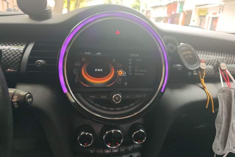 Used MINI 2016 2.0T COOPER S Pioneer Edition Audio And AC Panel