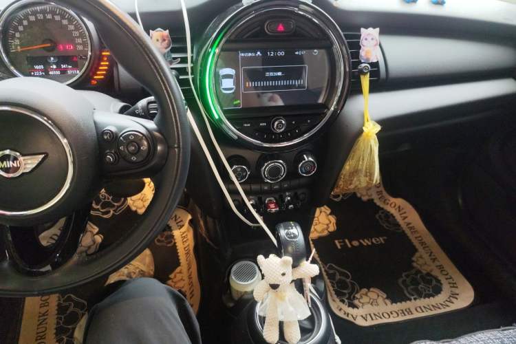 Used MINI 2016 1.2T ONE Pioneer Edition Audio And AC Panel