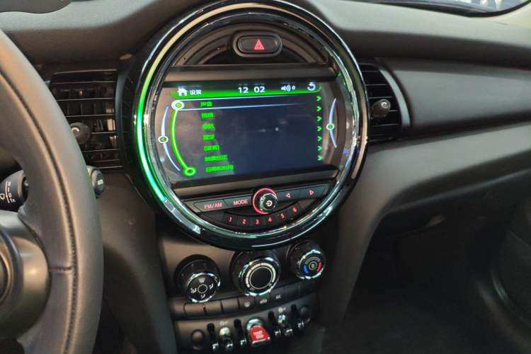 Used MINI 2016 1.2T ONE Pioneer Edition Audio And AC Panel