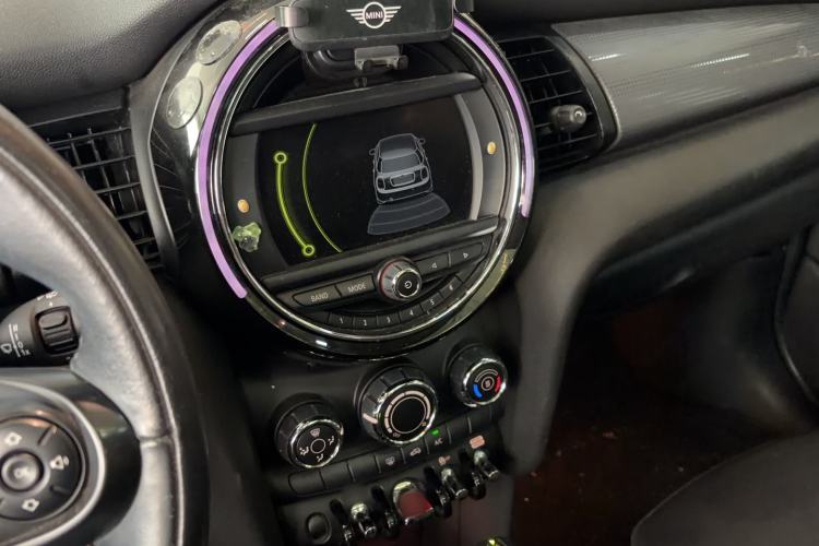 Used MINI 2016 1.5T COOPER Five-Door Edition Audio And AC Panel