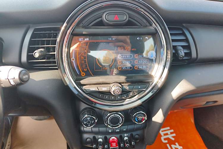 Used MINI 2016 1.2T ONE Pioneer Edition Audio And AC Panel