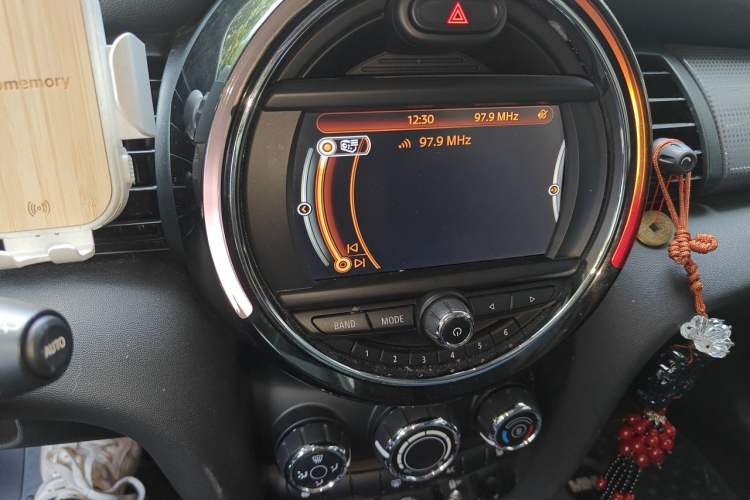 Used MINI 2016 1.5T COOPER Audio And AC Panel