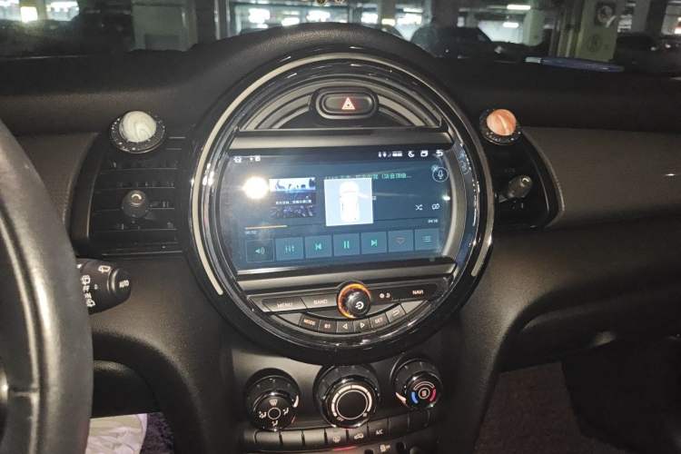 Used MINI 2016 1.5T COOPER SEVEN Audio And AC Panel