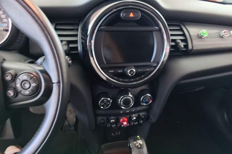 Used MINI 2016 1.5T COOPER Audio And AC Panel