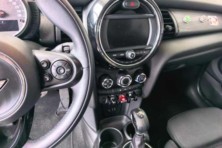 Used MINI 2016 1.5T COOPER Audio And AC Panel