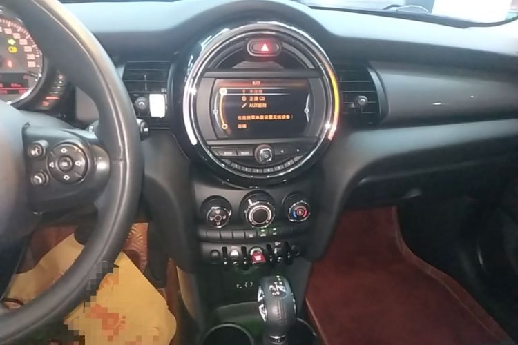 Used MINI 2016 1.5T COOPER Five-Door Edition Audio And AC Panel