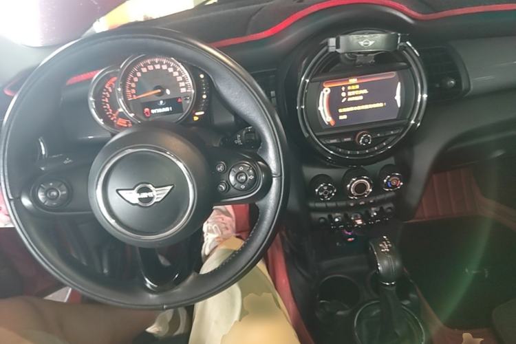 Used MINI 2016 1.5T COOPER Center Console