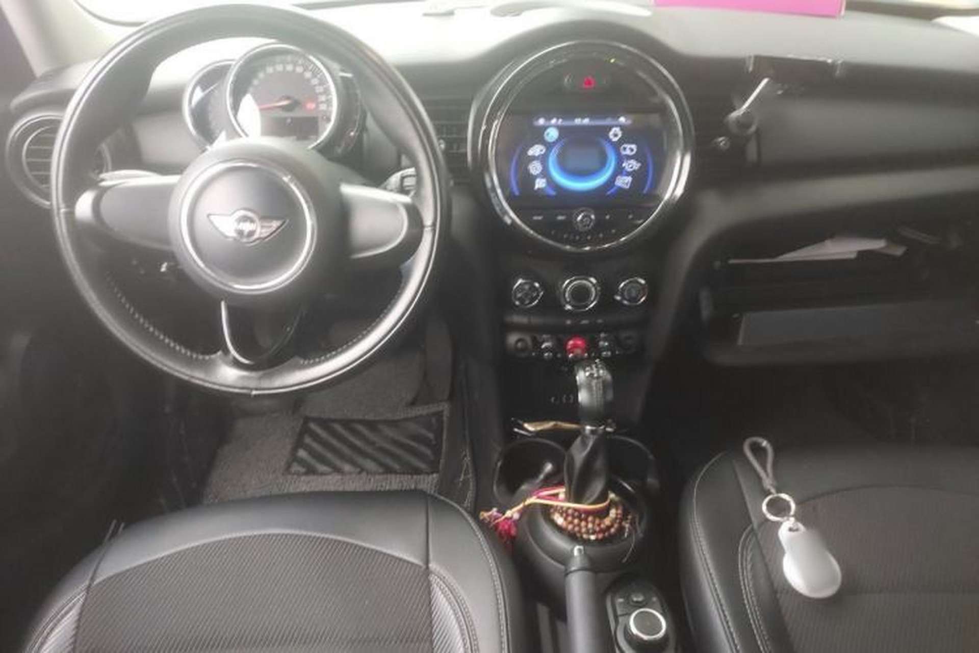 Used MINI 2016 1.2T ONE Five-Door Edition Center Console
