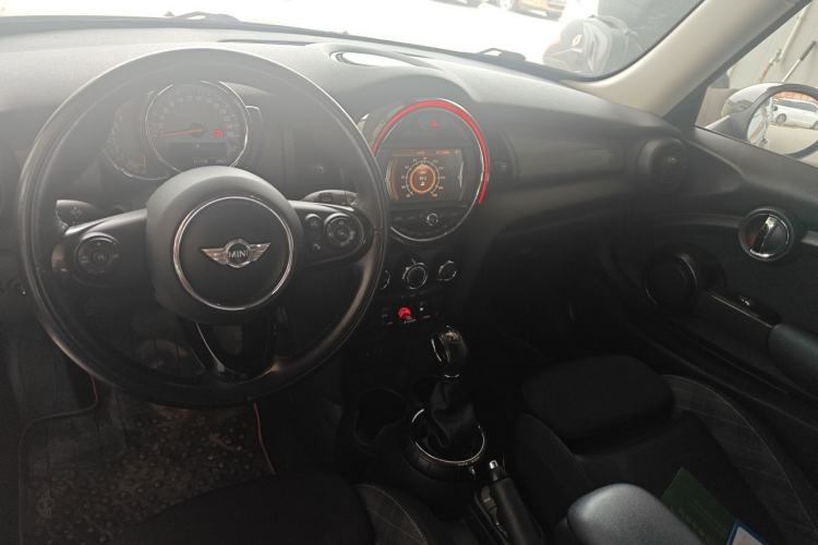 Used MINI 2016 1.5T COOPER Center Console