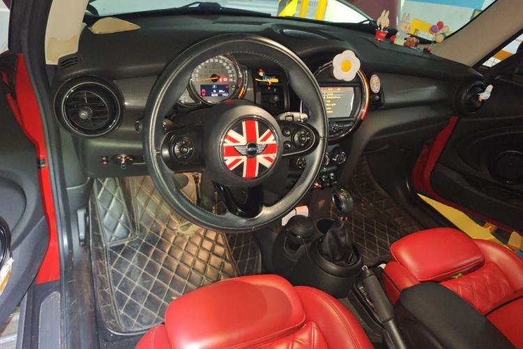 Used MINI 2016 1.5T COOPER Center Console
