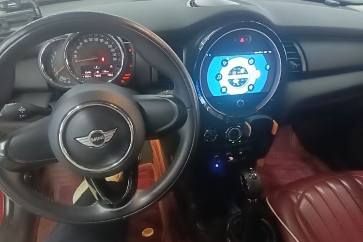 Used MINI 2016 1.2T ONE Five-Door Edition Center Console
