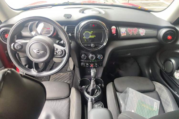 Used MINI 2016 1.5T COOPER Center Console