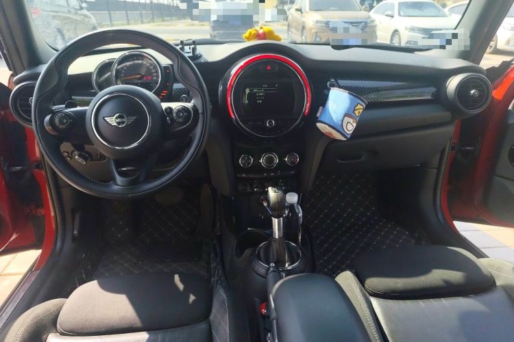 Used MINI 2016 2.0T COOPER S Five-Door Edition Center Console