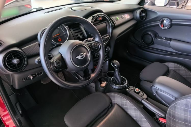 Used MINI 2016 1.5T COOPER Center Console