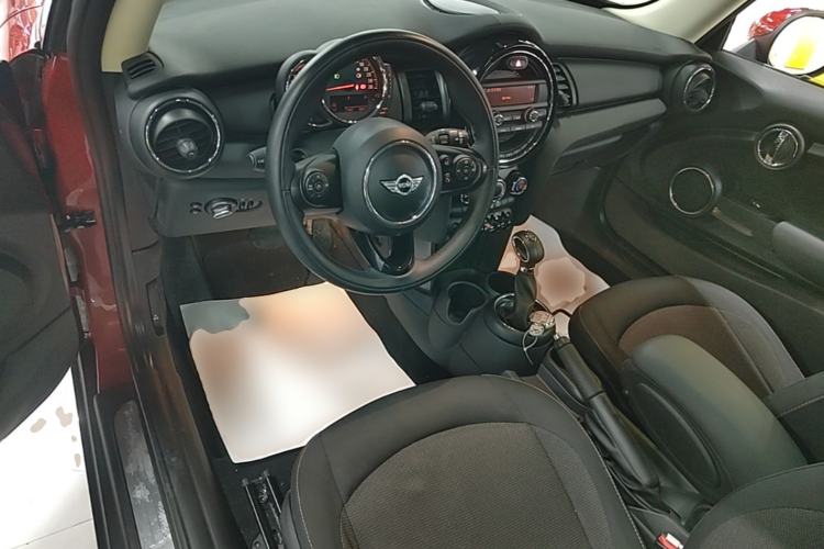 Used MINI 2016 1.2T ONE Pioneer Edition Center Console
