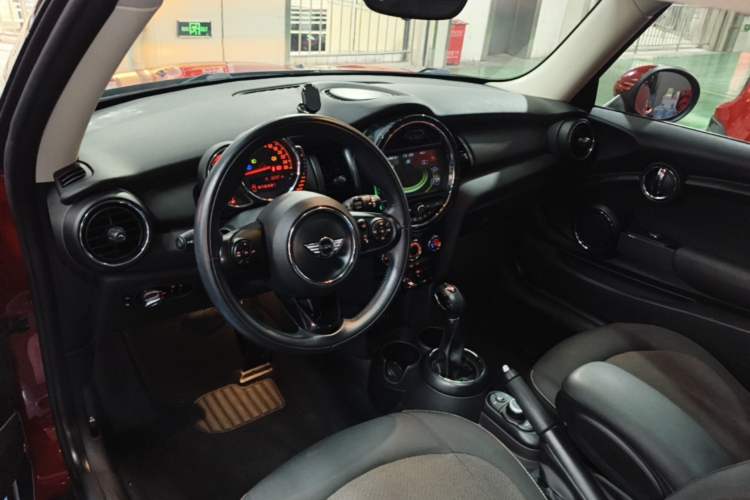 Used MINI 2016 1.2T ONE Pioneer Edition Center Console