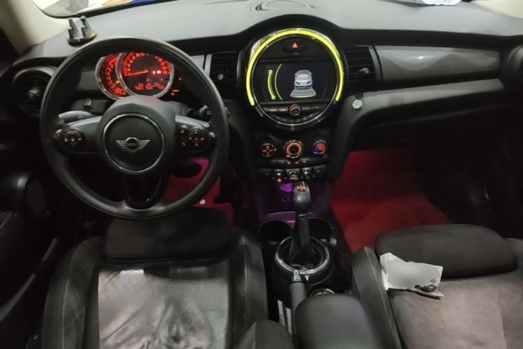 Used MINI 2016 1.5T COOPER Center Console