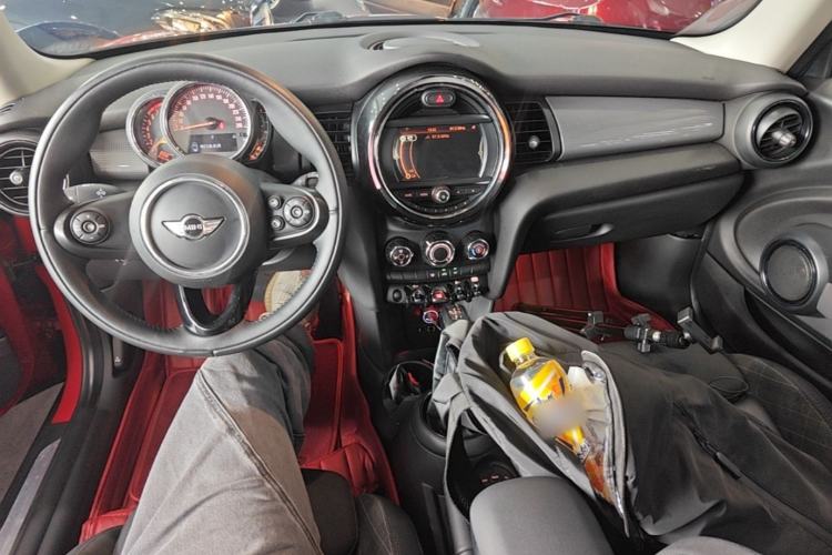 Used MINI 2016 1.5T COOPER Center Console