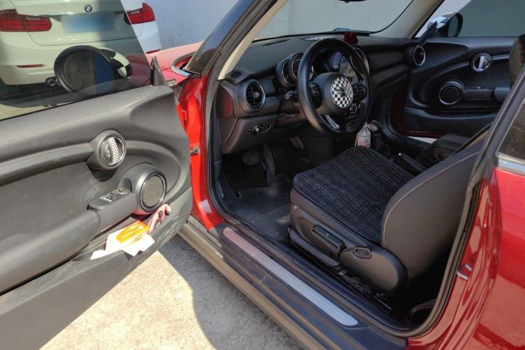 Used MINI 2016 1.2T ONE Pioneer Edition Driver Seat