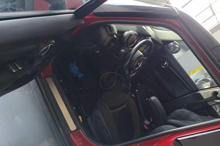 Used MINI 2016 1.5T COOPER Five-Door Edition Driver Seat