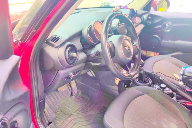 Used MINI 2016 1.2T ONE Five-Door Edition Driver Seat