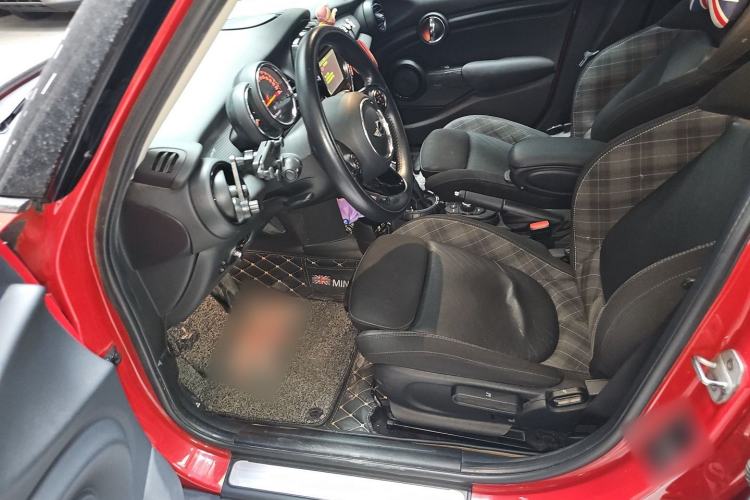 Used MINI 2016 1.5T COOPER Five-Door Edition Driver Seat