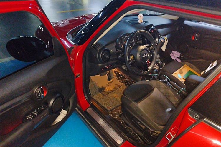 Used MINI 2016 1.5T COOPER Five-Door Edition Driver Seat