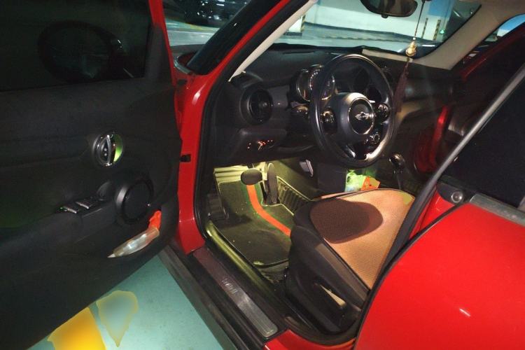 Used MINI 2016 1.5T COOPER Five-Door Edition Driver Seat