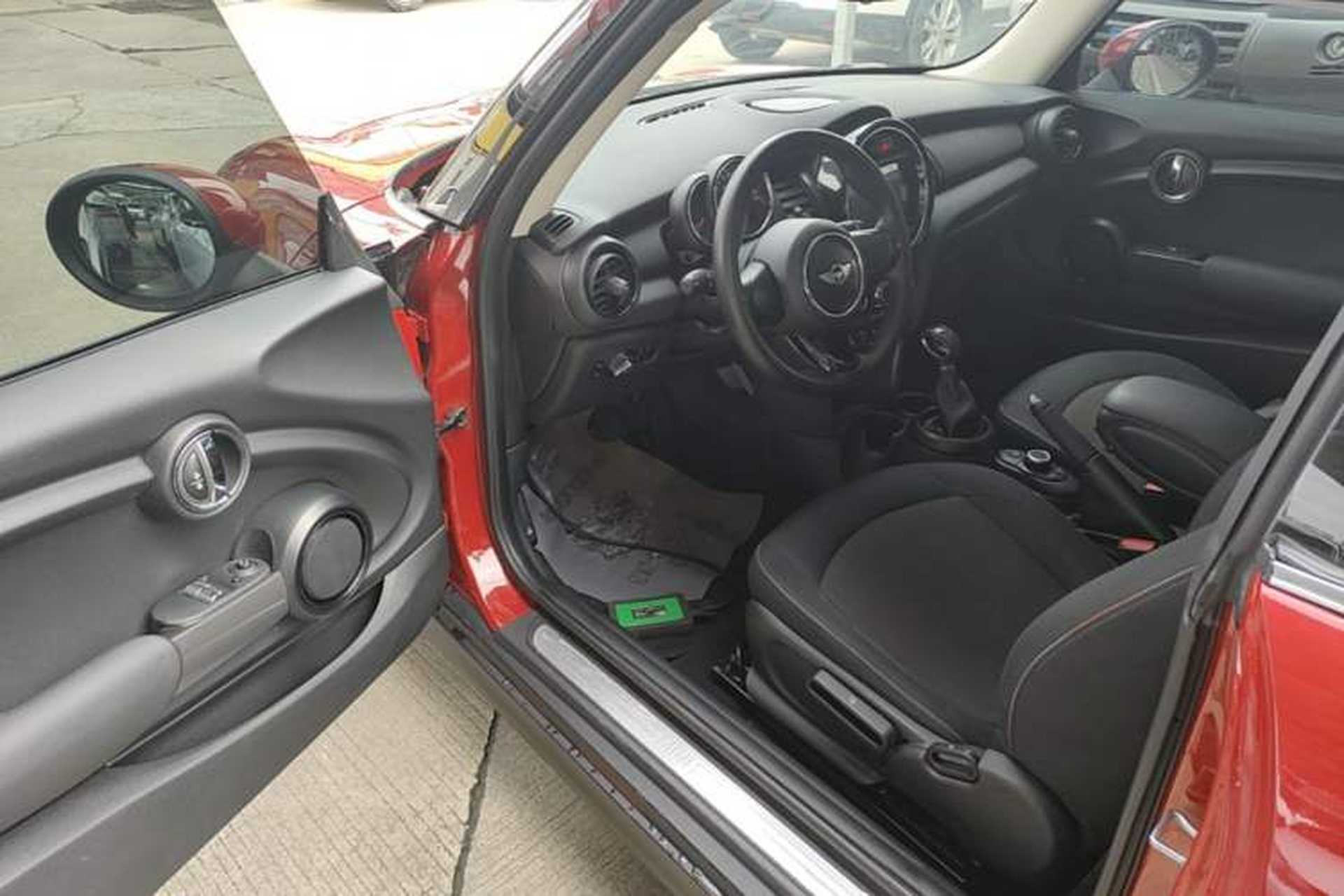 Used MINI 2016 1.2T ONE Driver Seat
