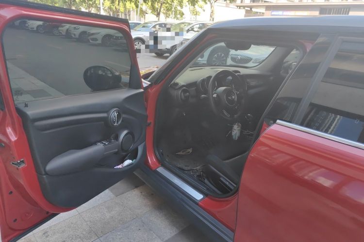 Used MINI 2016 1.5T COOPER Five-Door Edition Driver Seat