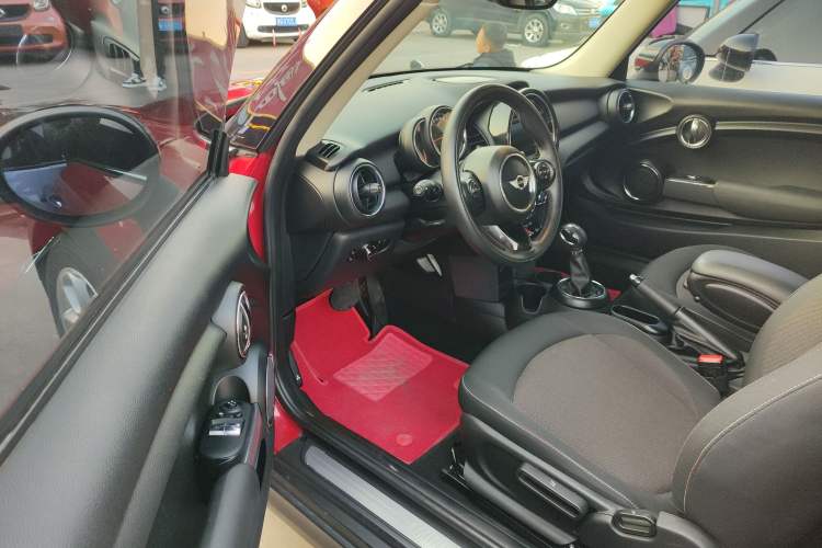 Used MINI 2016 1.2T ONE Pioneer Edition Driver Seat