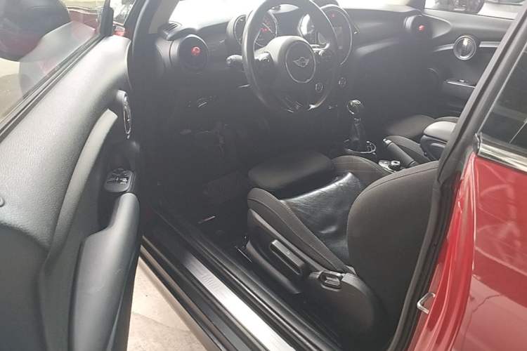 Used MINI 2016 1.5T COOPER Driver Seat