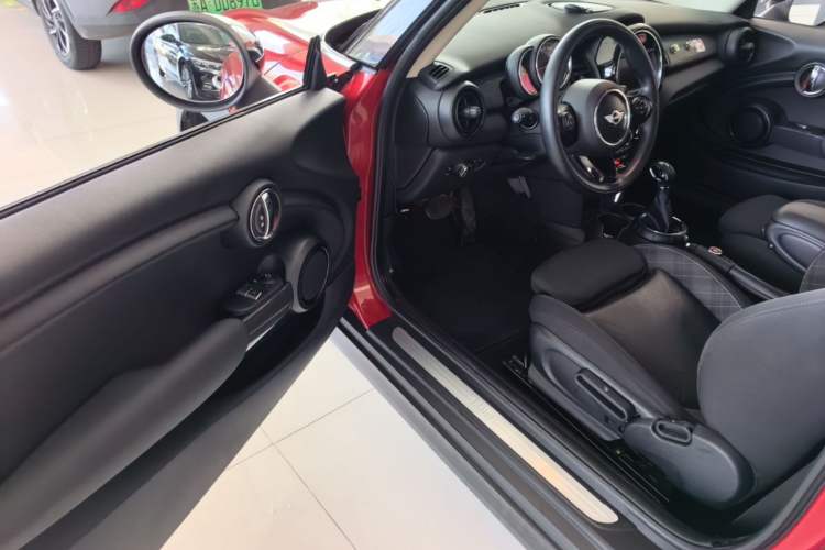 Used MINI 2016 1.5T COOPER Driver Seat