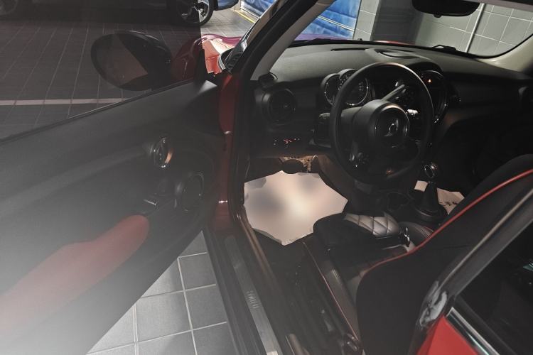 Used MINI 2016 1.5T COOPER Driver Seat