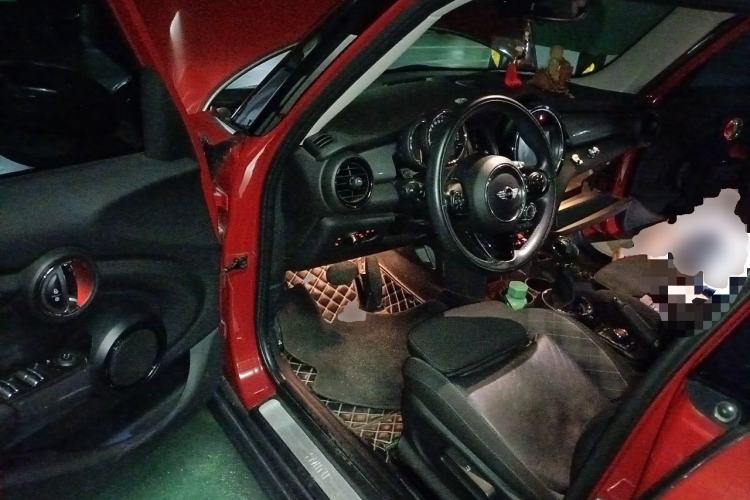 Used MINI 2016 1.5T COOPER Five-Door Edition Driver Seat